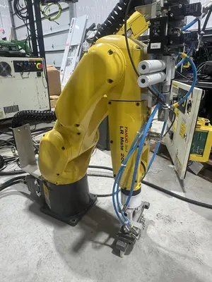Used FANUC ROBOTICS FANUC LR MATE 200ID Robots Michigan US | Aucto #1332193