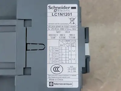 USED SCHNEIDER ELECTRIC LC1N1201B5
