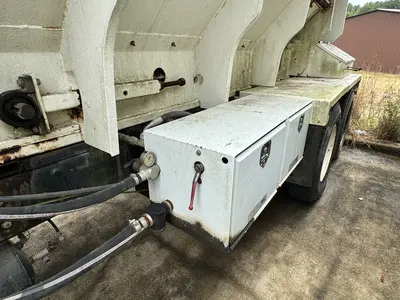 Used 1997 MACK RD690S Tanker trucks Texas US | Proxy Equipment #1426006