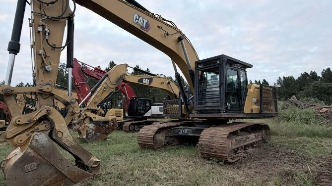 Used 2022 Caterpillar 330 Misc Forklifts Virginia US | Rubbl #1487183