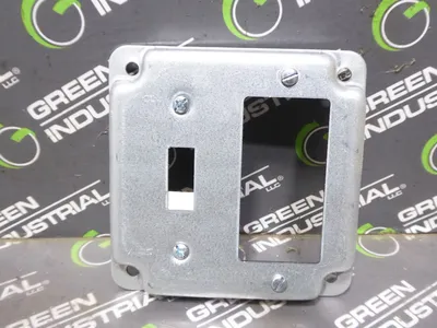 Lot of 25 Thomas & Betts RS18CC Toggle / GFCI Receptacle Covers 4" Square New NIB