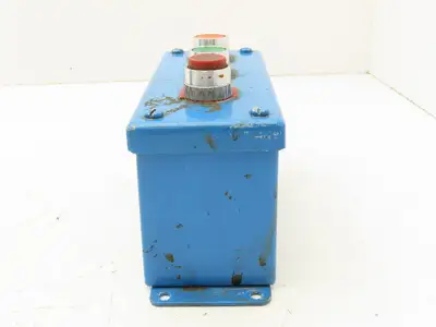 Hoffman E-3PBGX 3 Pushbutton Operator Control Station 7" Enclosure w/E-Stop