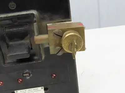 Westinghouse AB De-Ion Circuit Breaker 1000A 3-Pole Shunt 600VAC Mag Trip