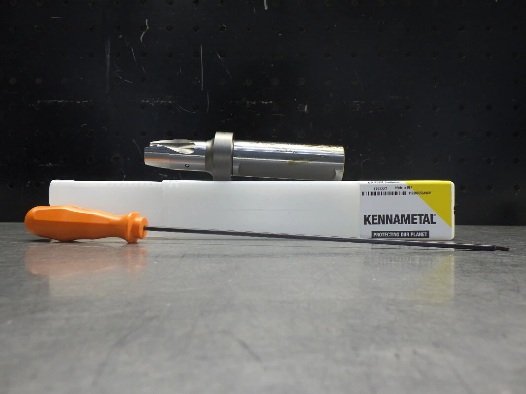 Kennametal .867" Coolant Thru 1xD Drill 1" Shank KSEM0867R1SSF100 (LOC2982B)