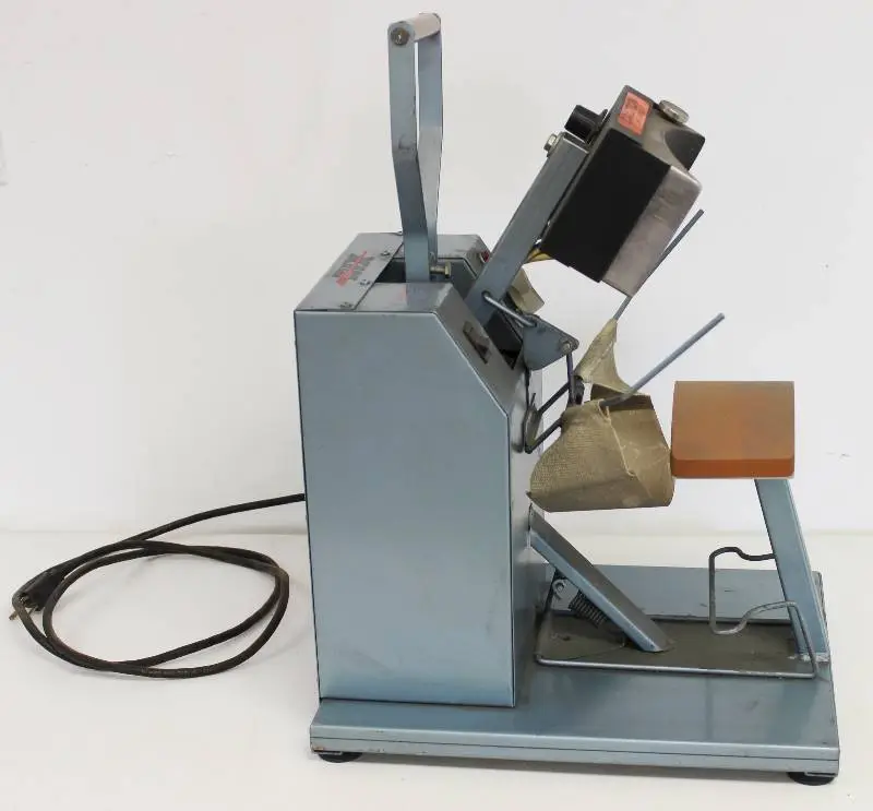 HIX VH-250 Commercial Heavy Duty  Hat Heat Press 120 Volts, 4 Amps.