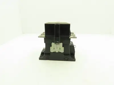 Moeller DIL8M AC Motor Starter Contactor 250Hp 600V 3Ph 240V Coil