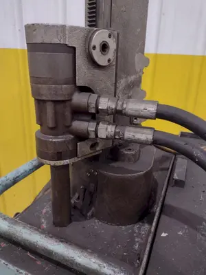 LAMINA PORTABLE HYDRAULIC DRILL WITH POWER UNIT: STOCK #23772