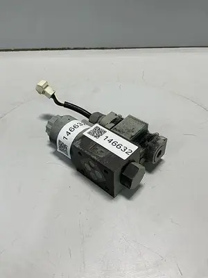 USED YUKEN T-DSG-01-2B8-D24-60140-L