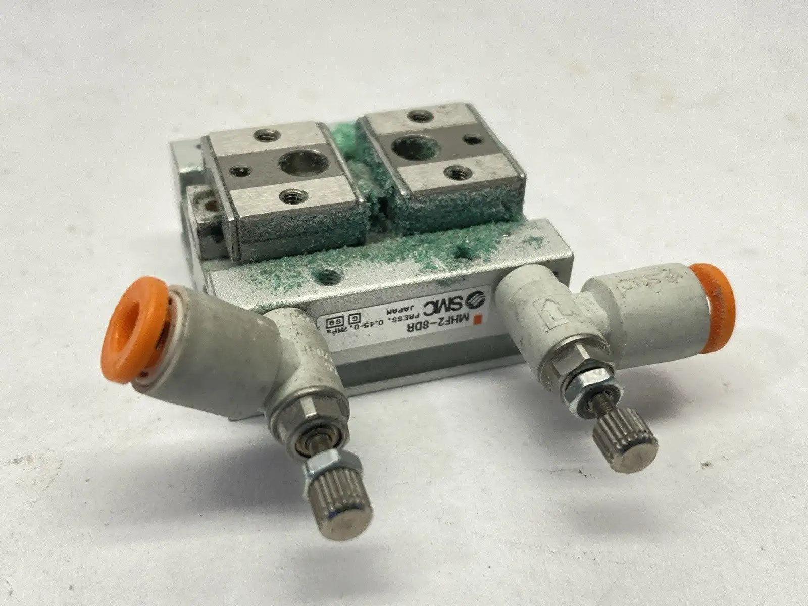 MHF2-8DR | SMC  Pneumatic Gripper 8mm Bore Short Stroke -  For parts or not working