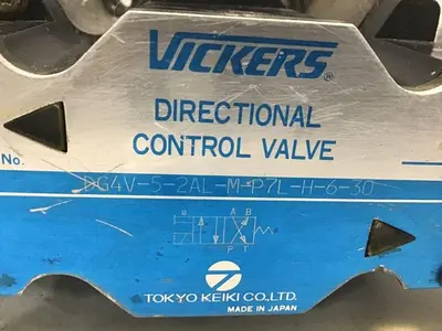 USED VICKERS DG4V52ALMP7LH630