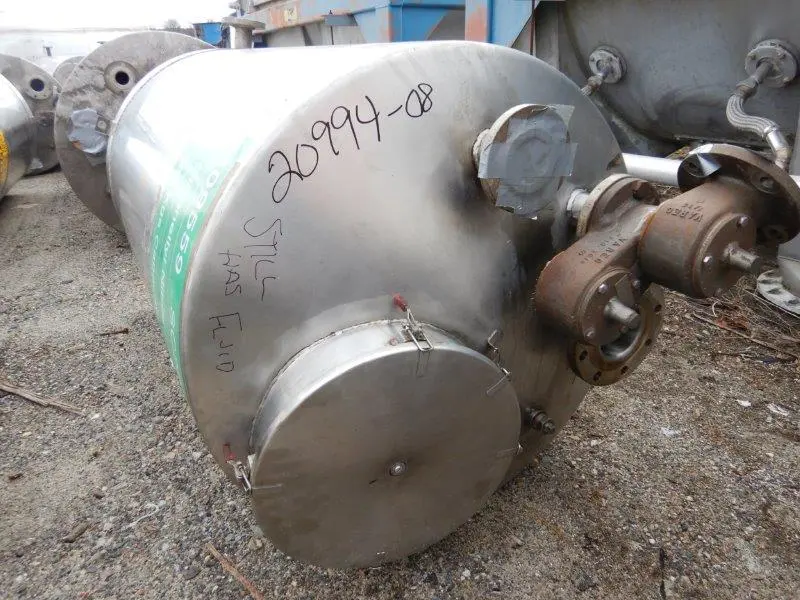 200 Gallon 316 Stainless Steel Vertical Tank