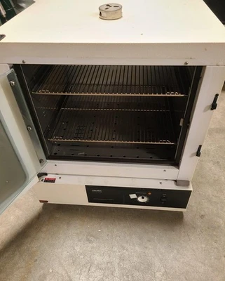 Precision 3EG 115 V Economy Incubator Oven 125W 51220087