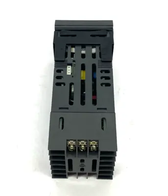 Used Hengstler grado 901 Digital Temperature Controller 1/16 DIN PLC Temperature Modules Michigan US | Maverick Industrial Sales #1395009