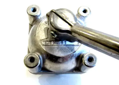 NEW BARKSDALE CONTROLS 9021-M-B VALVE 9021MB