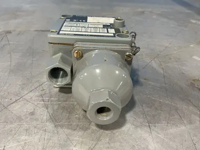 Used ALLENBRADLEY 836TT251J Pressure Switches Ohio US | HGR 24 #1507637