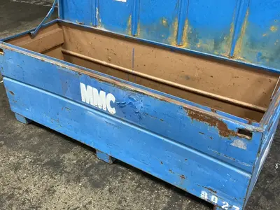 Mmc 70” X 24” X 22” Metal Storage Chest