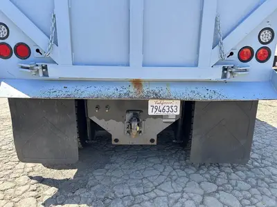 USED 2018 PETERBILT 579