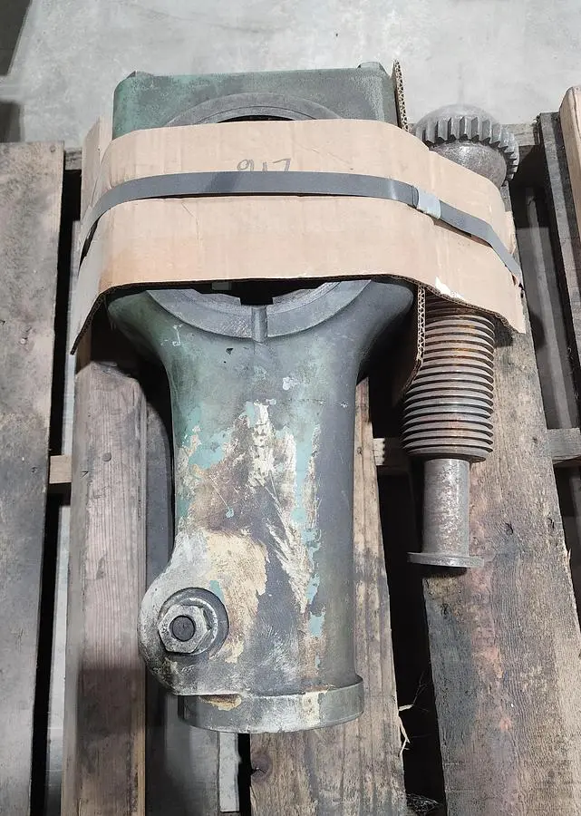 Minster 6 Connection with Ball Screw