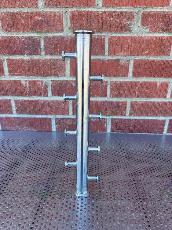 Used STAINLESS STEEL MANIFOLD 1.5" SANITARY FITTING W/ 8 PORTS 1/2" SANITARY FITTING Valves/Fittings California US | Equipment Lab #488858