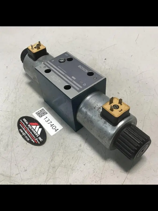 USED BOSCH 0 810 001 945