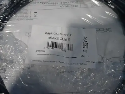 New | in-Stock OMRON R88ACAKA010BRE Cable & Wire | HGR 24 #742345