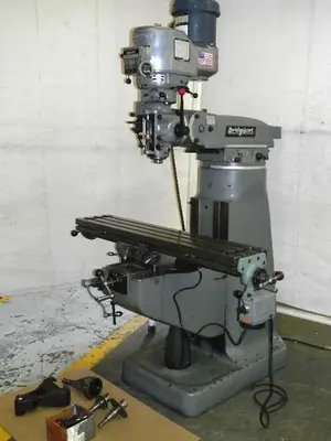 USED 1997 BRIDGEPORT SERIES 1