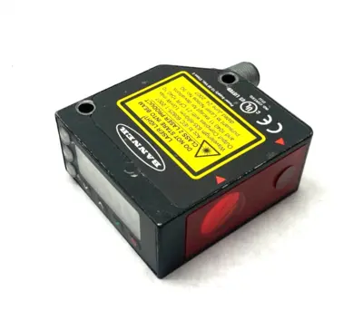 USED BANNER LASER DISPLACEMENT SENSOR RANGE: 100-1000MM M12 INTEGRAL