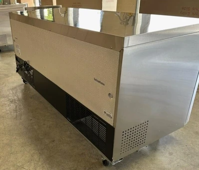 171-0047 72” Undercounter Self Contained Cooler