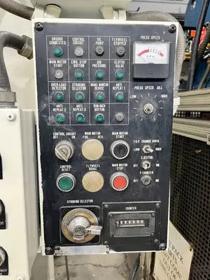 USED 1984 KOMATSU PRESSES KOMATSU OBS60-2 PRESS