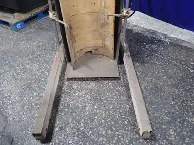 Uhrden 750lbs Drum Tipper