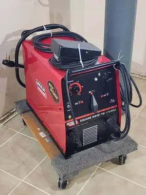 Lincoln 230 Amp Electric Square Wave Tig 175 Pro Welding Unit