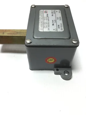 UE J6-274 9618 Pressure Switch 0-300PSI