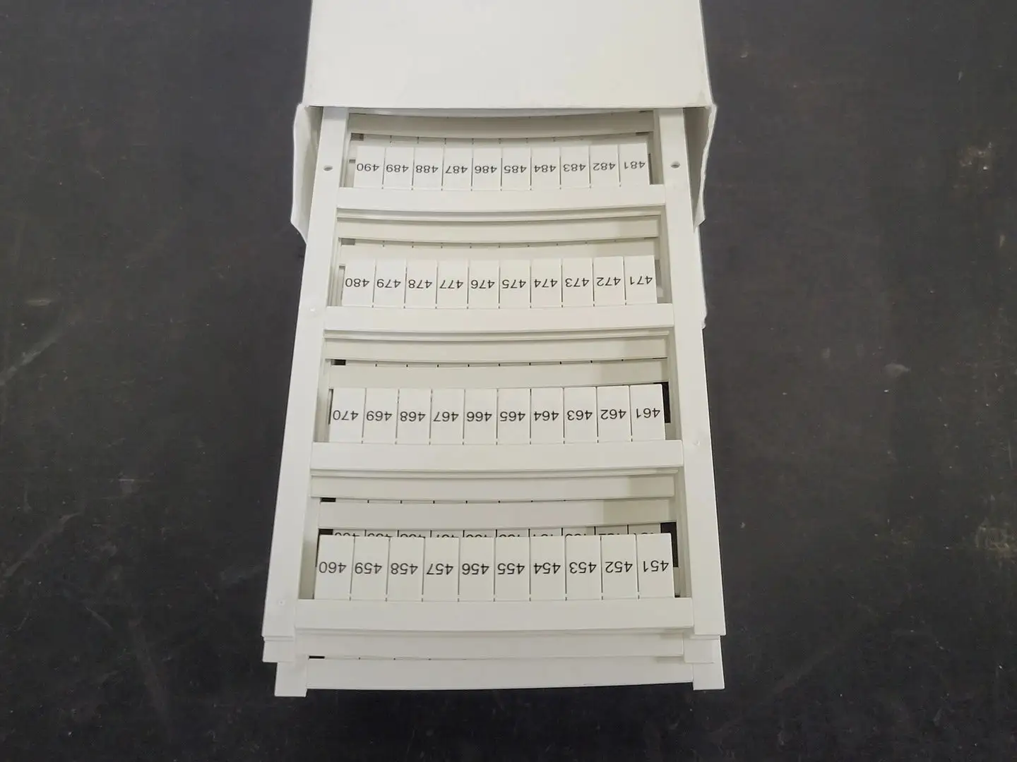 NEW ALLEN-BRADLEY 1492-MS6X12H451-500