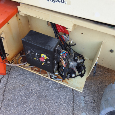 USED 2014 JLG 4069LE