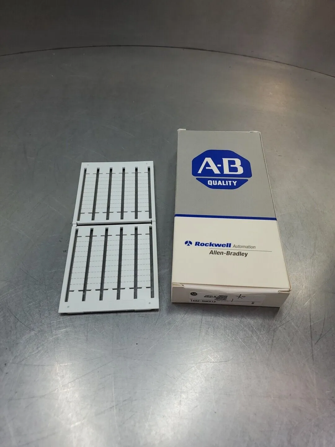 Allen Bradley 1492-SM6X12 Marker Cards. 4C-25