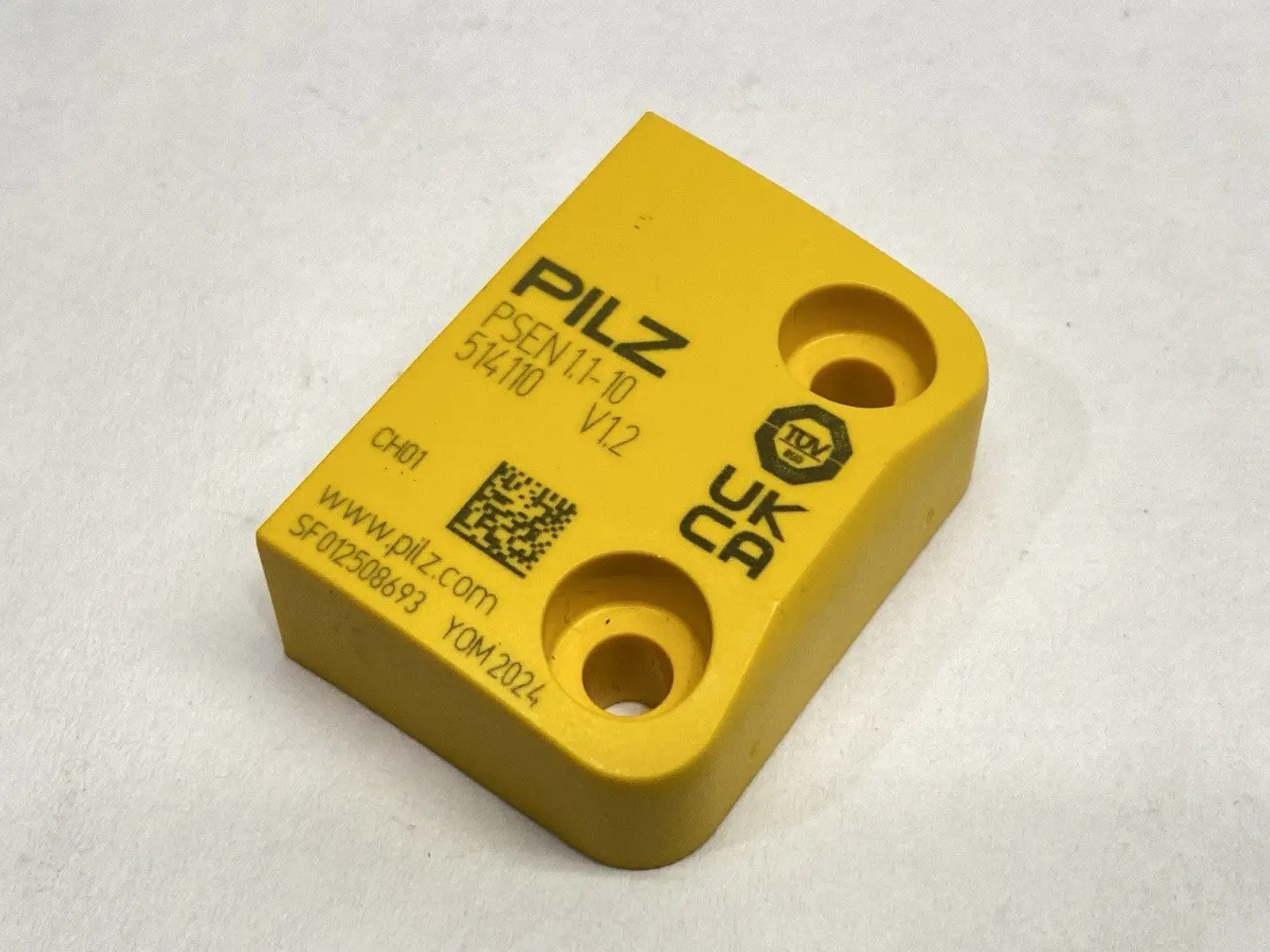 PSEN 1.1-10,514110 | Pilz PSEN 1.1-10 V1.2 Actuator For Magnetic Safety Switch 514110 - New – Open box