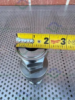 USED DFT VALVES 1 SCV CHECK VALVE 510 PSI W/ 1" SANITARY FITTING