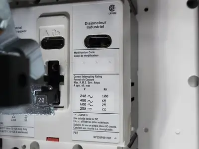 USED EATON SVX007A1-5A4N1
