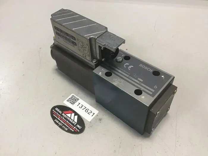 Used BOSCH 0 811 404 752 Valves/Fittings Michigan US | Ideal Machinery #695917