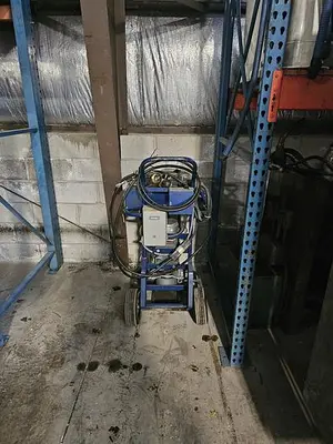 USED 2000 NRP LV8