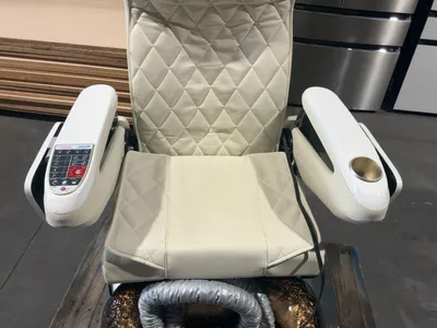 Used GULFSTREAM 9660-5 PEDICURE MASSAGE CHAIR Salon & Spa (Misc) Michigan US | Miedema Asset Management Group #1455017