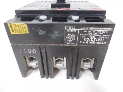General Electric TEB132100 Circuit Breaker 100 Amps 240VAC Used