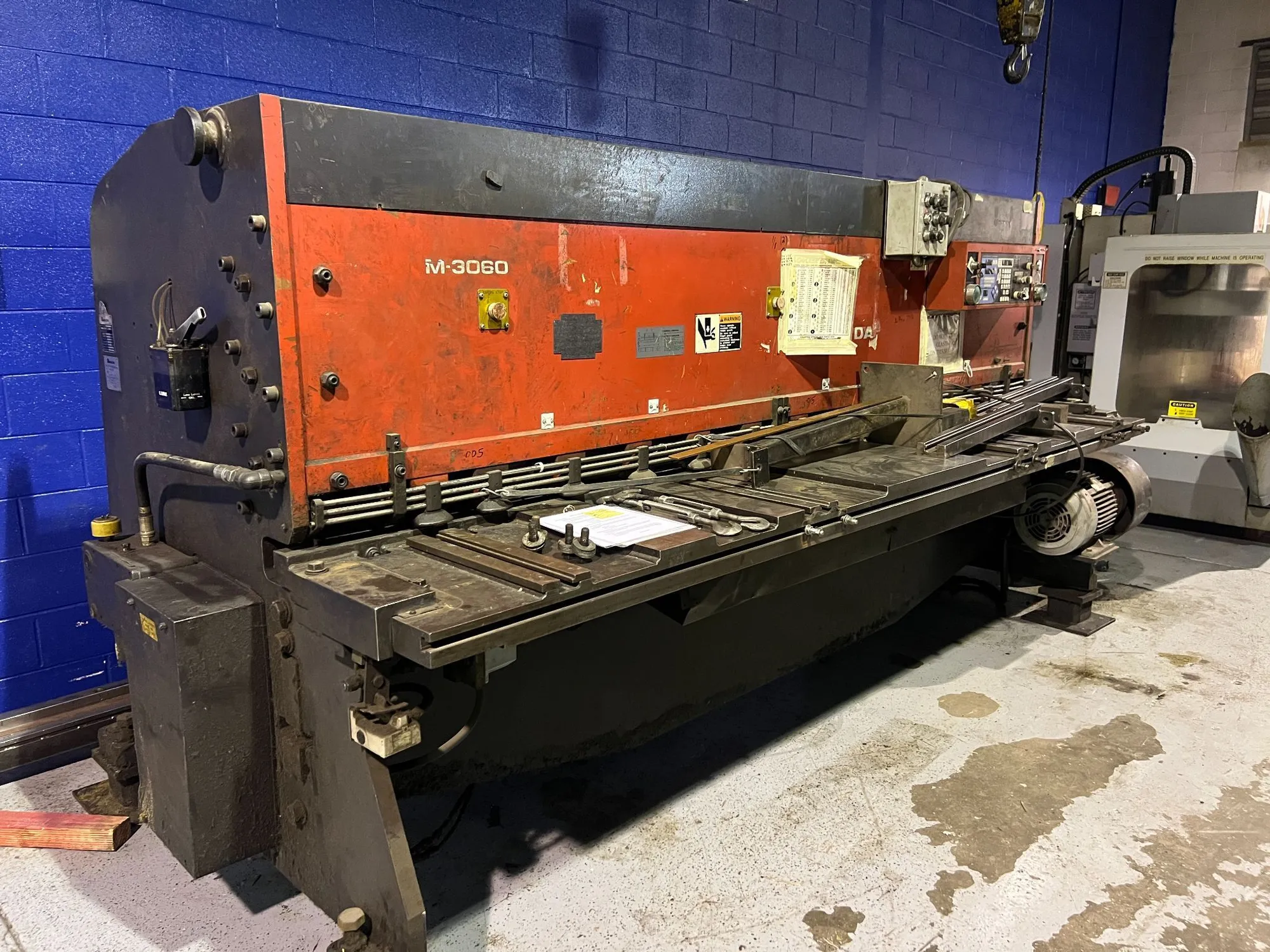 USED 1998 AMADA M-3060