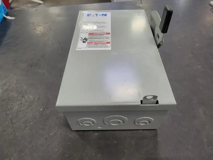 New | in-Stock EATON CDG221NGB Switchgears British Columbia CA | Lenmark #244594