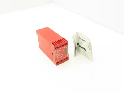 Allen Bradley 440R-S07140A Guardmaster Minotaur Stop Motion Detection 110/230VAC