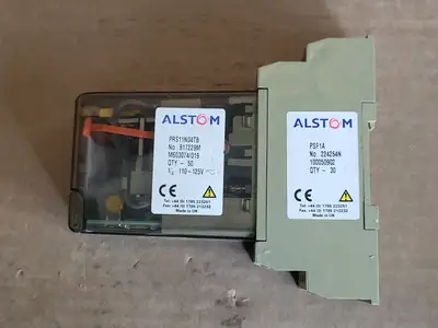 Relay PRS11N04TB w/ Socket PSF1A