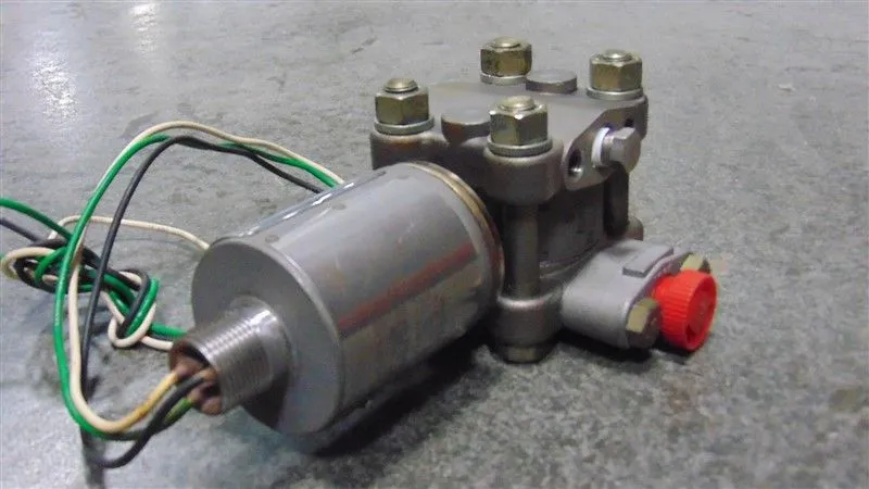Gould LPG3040-100-52-12-XX-XX-13 Pressure Transmitter Used