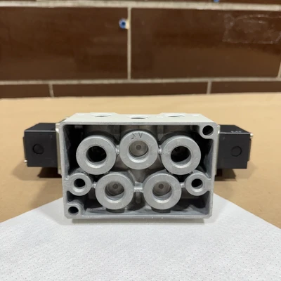 NEW SMC VP7-8-FG-D / VP7-8-FG-D-3ZA03