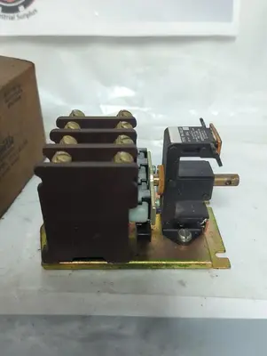 New | in-Stock CLARK 7305 5U4 Miscellaneous Equipment (Electrical & Power) Ohio US | Surplus Asset Holdings #1364048