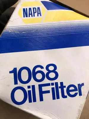 NAPA 1068 Oil Filter -NIB